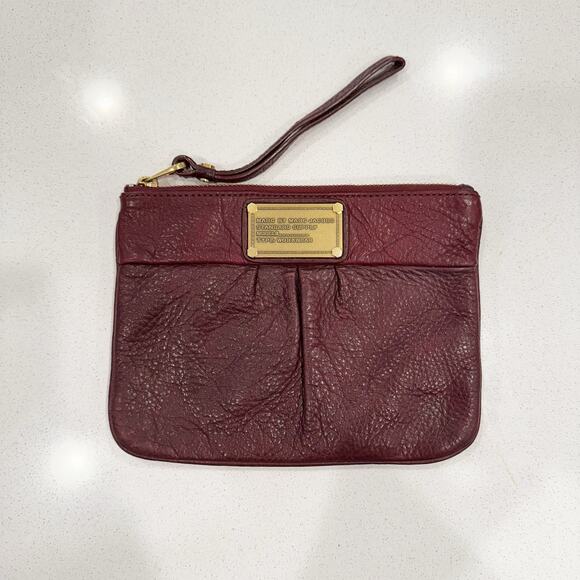 Marc By Marc Jacobs Handbags - Marc by Marc Jacobs Caviar Leather Clutch in Plum Purple